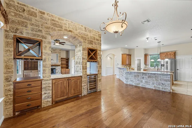 401 LORNE RD Canyon Lake, TX 78133