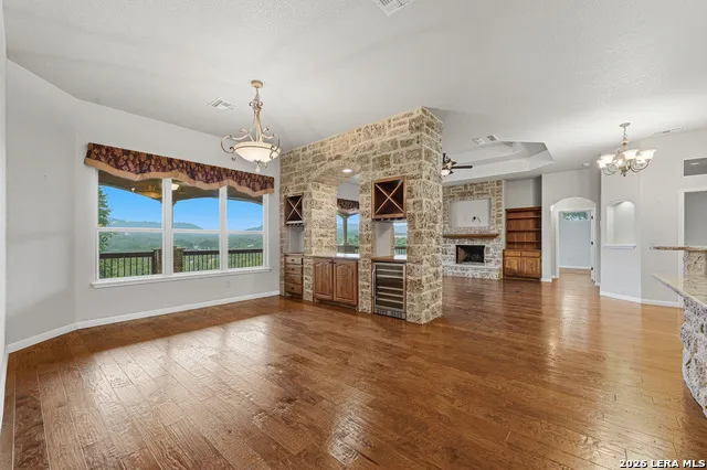 401 LORNE RD Canyon Lake, TX 78133