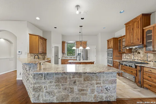 401 LORNE RD Canyon Lake, TX 78133