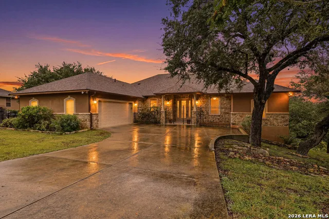 401 LORNE RD Canyon Lake, TX 78133