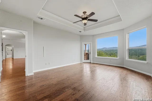 401 LORNE RD Canyon Lake, TX 78133