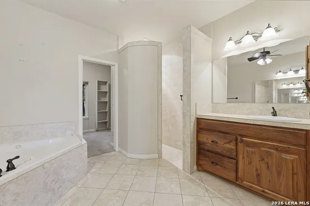 401 LORNE RD Canyon Lake, TX 78133