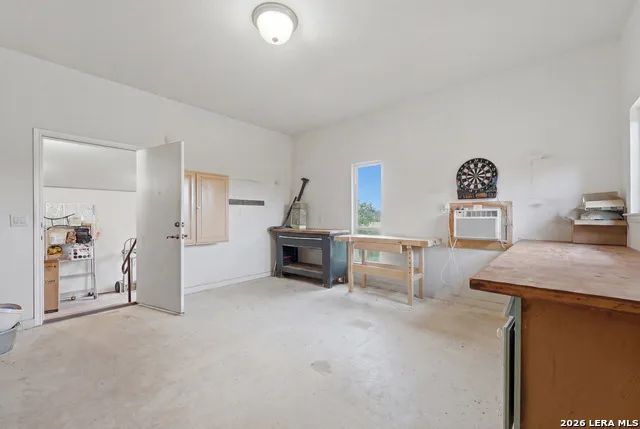 401 LORNE RD Canyon Lake, TX 78133