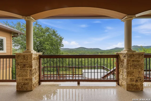 401 LORNE RD Canyon Lake, TX 78133