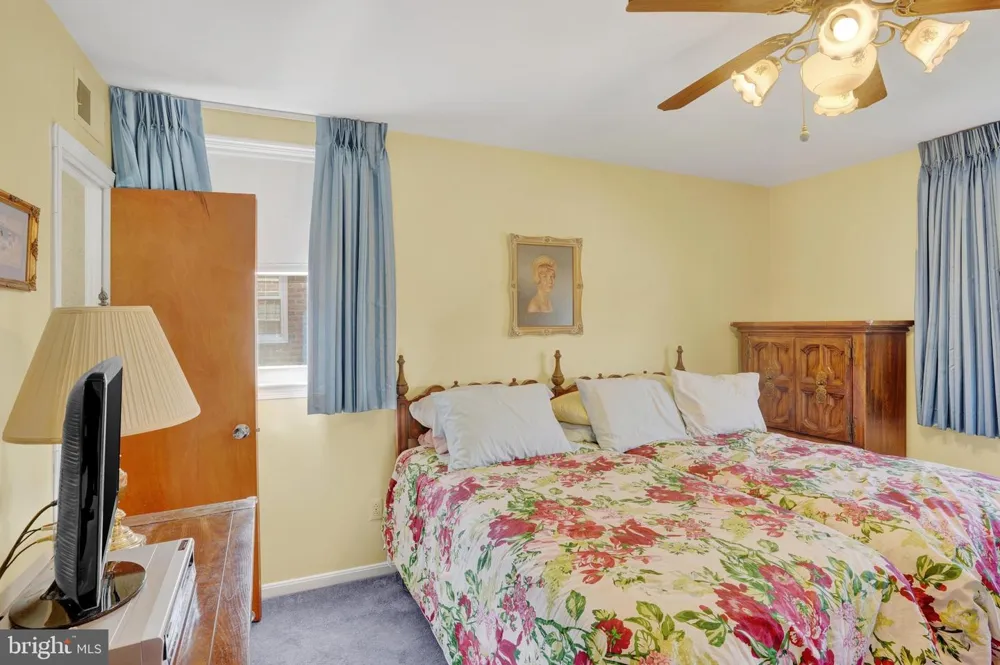1243 STANWOOD STREET Philadelphia, PA 19111
