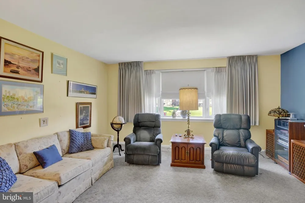 1243 STANWOOD STREET Philadelphia, PA 19111