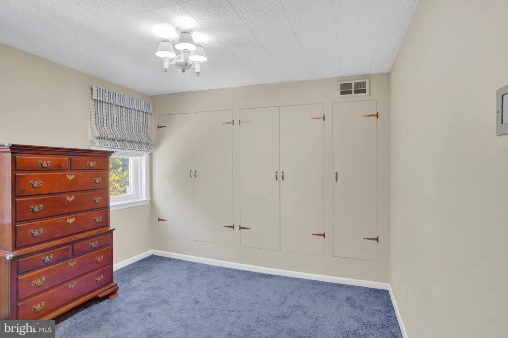 1243 STANWOOD STREET Philadelphia, PA 19111