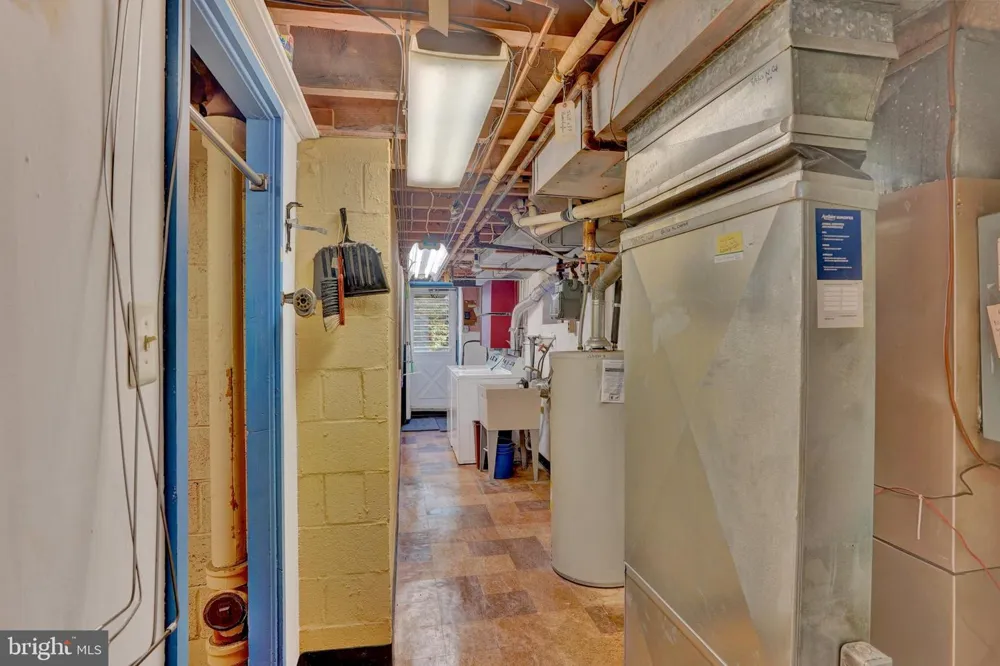 1243 STANWOOD STREET Philadelphia, PA 19111