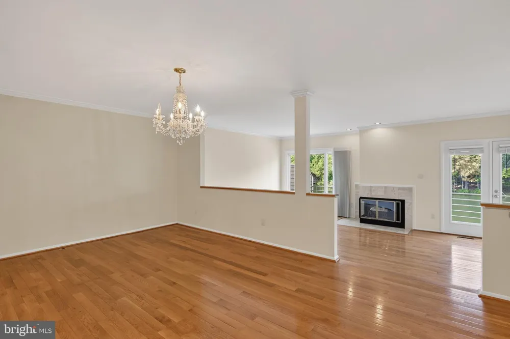 1987 LAKEPORT WAY Reston, VA 20191