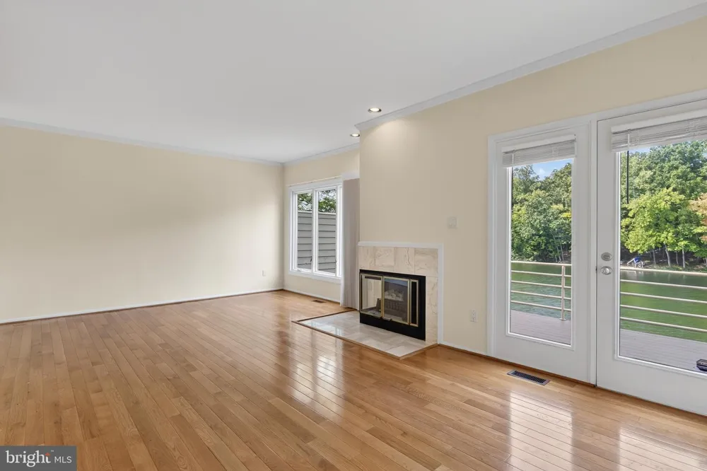 1987 LAKEPORT WAY Reston, VA 20191