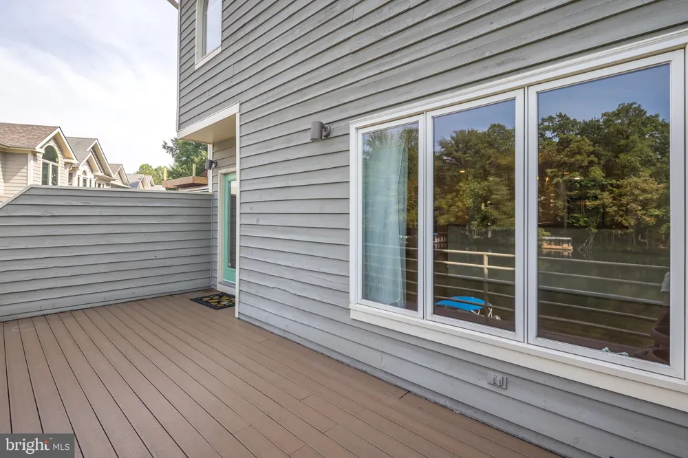 1987 LAKEPORT WAY Reston, VA 20191