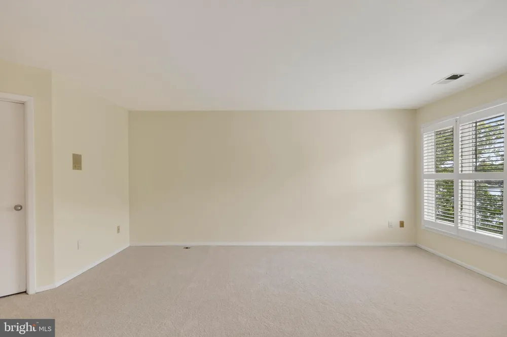 1987 LAKEPORT WAY Reston, VA 20191