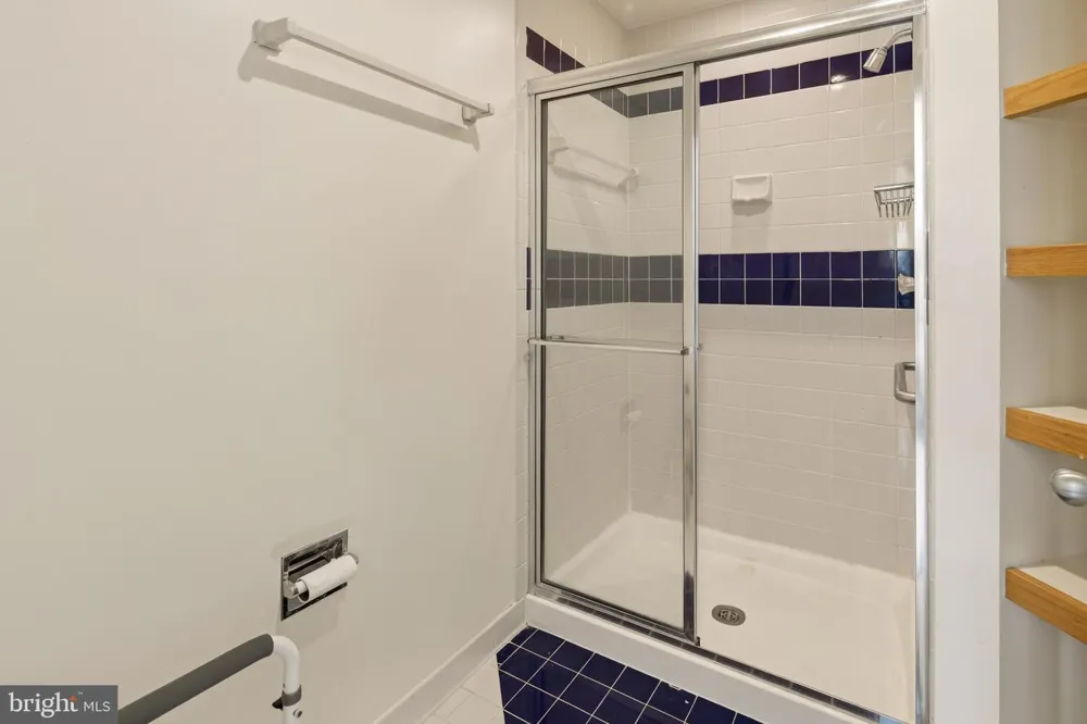 1987 LAKEPORT WAY Reston, VA 20191