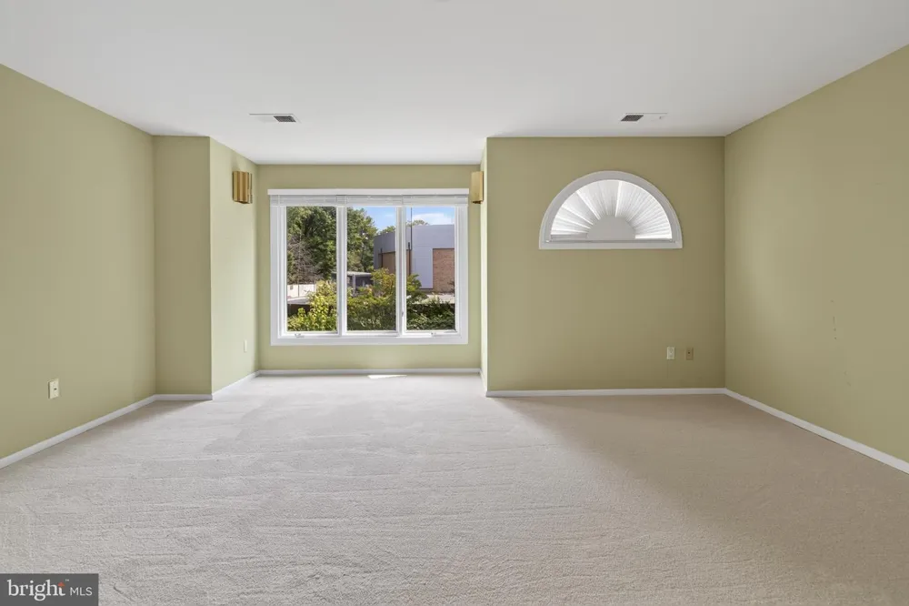 1987 LAKEPORT WAY Reston, VA 20191