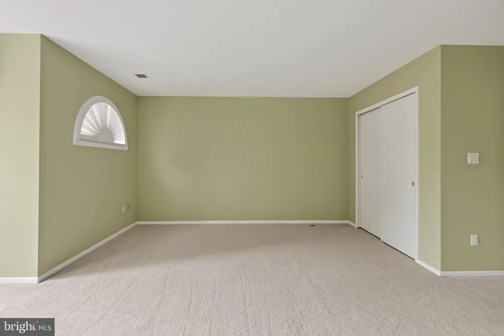 1987 LAKEPORT WAY Reston, VA 20191