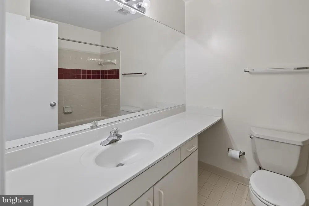 1987 LAKEPORT WAY Reston, VA 20191