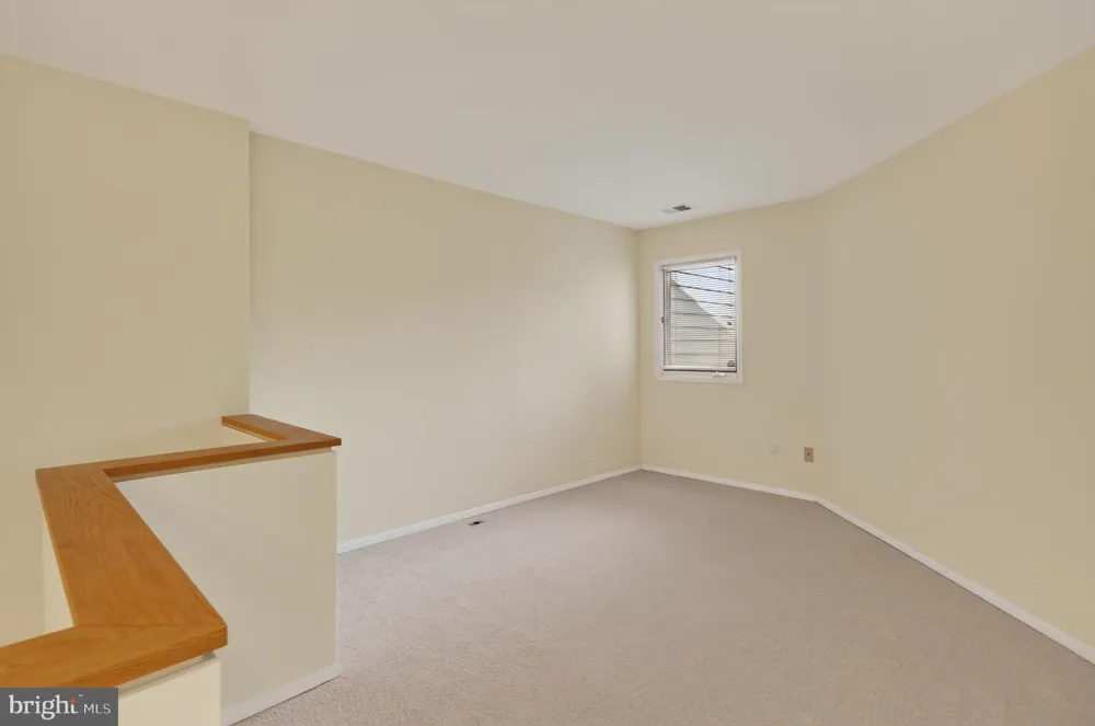 1987 LAKEPORT WAY Reston, VA 20191