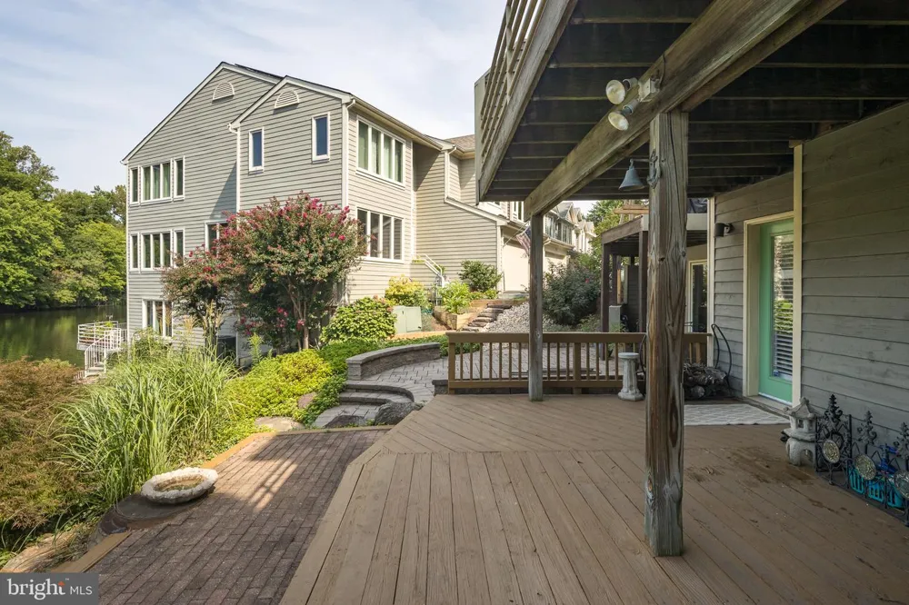 1987 LAKEPORT WAY Reston, VA 20191
