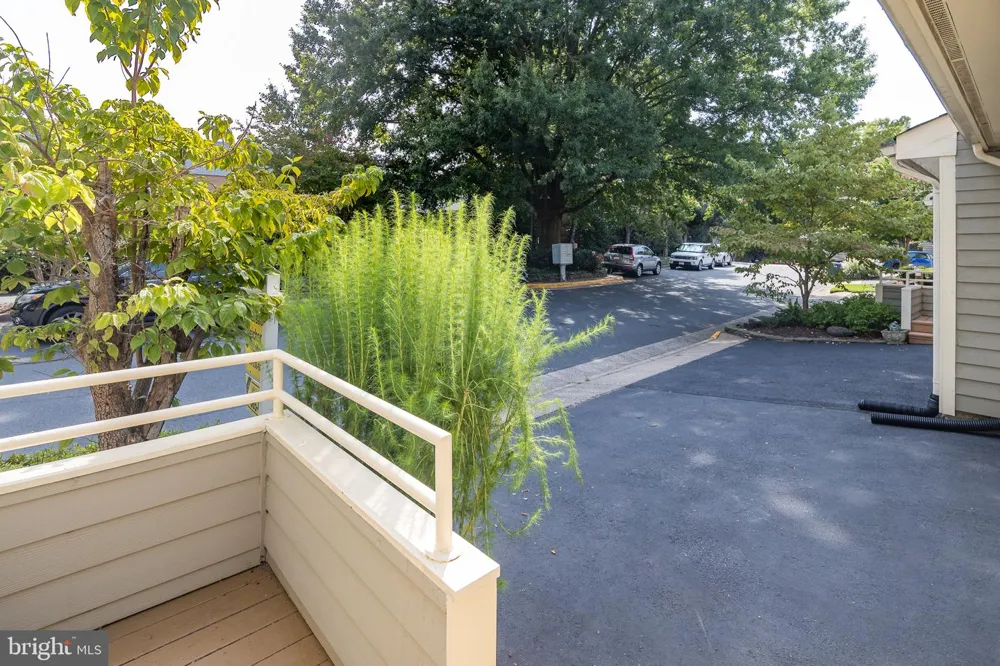 1987 LAKEPORT WAY Reston, VA 20191