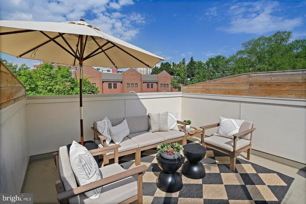 1235 W STREET NW #B Washington, DC 20009