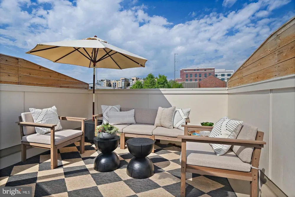 1235 W STREET NW #B Washington, DC 20009