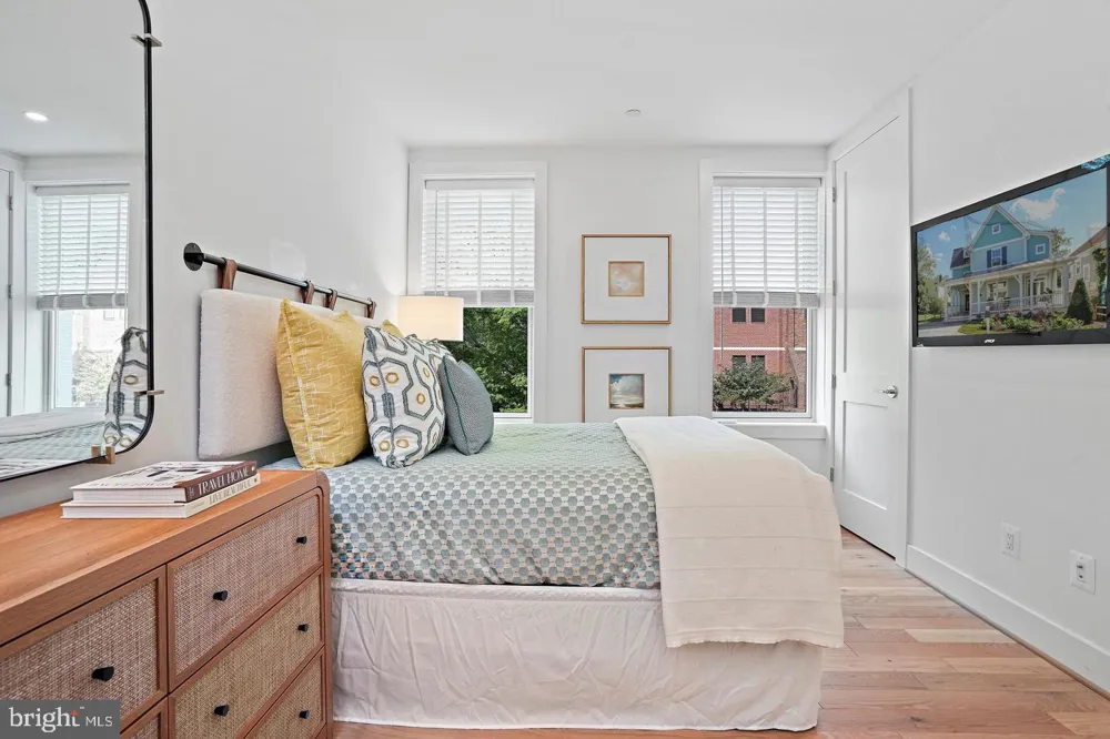1235 W STREET NW #B Washington, DC 20009