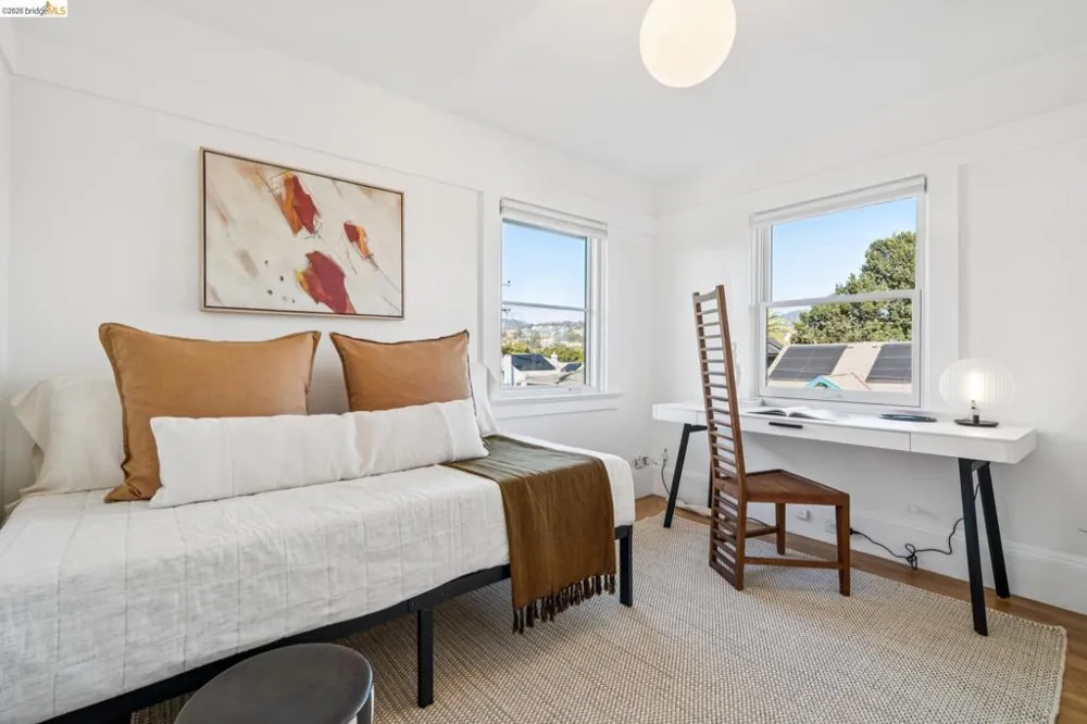 342 Elwood Ave Oakland, CA 94610