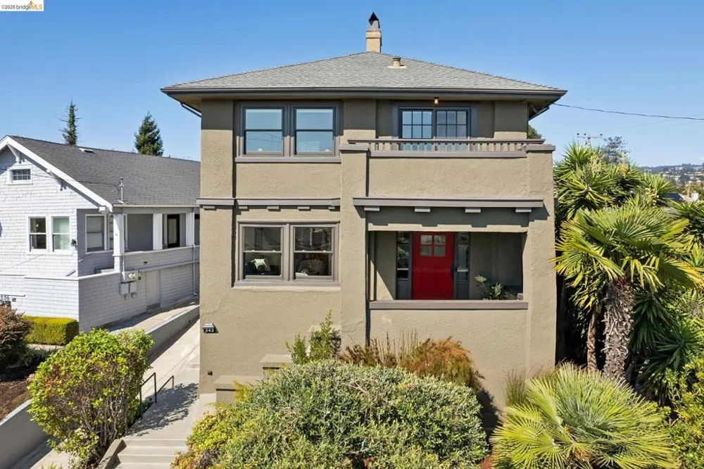 342 Elwood Ave Oakland, CA 94610