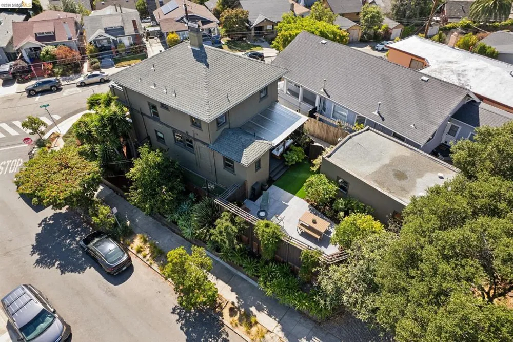 342 Elwood Ave Oakland, CA 94610