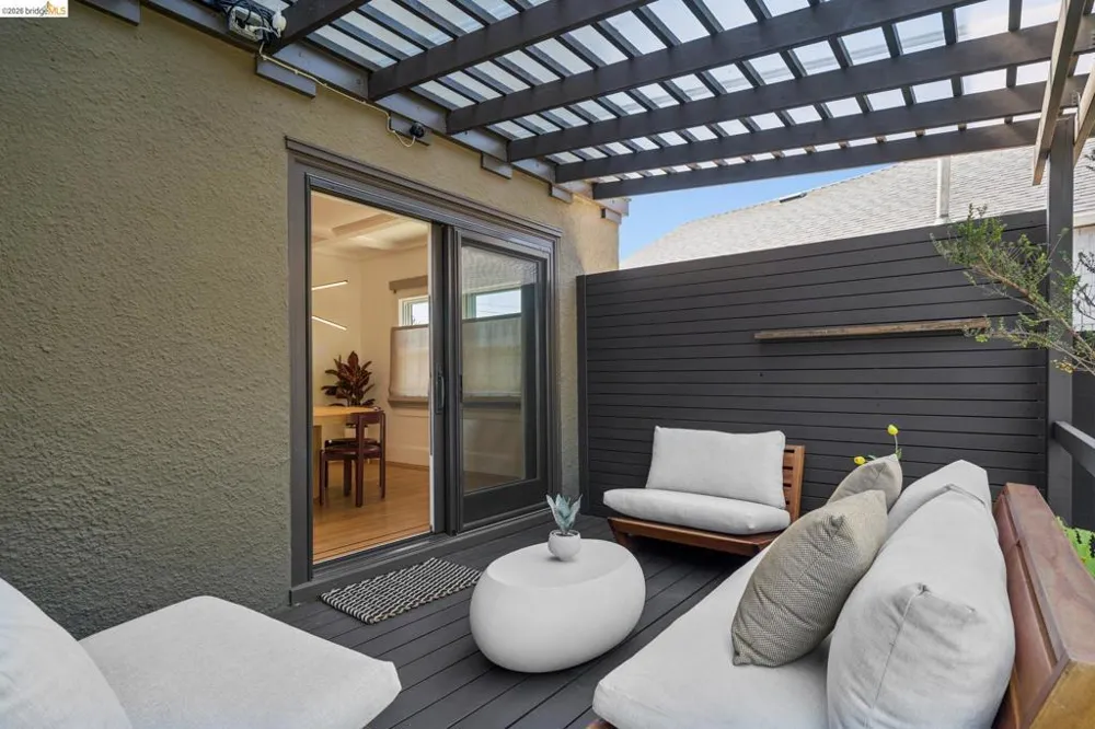 342 Elwood Ave Oakland, CA 94610