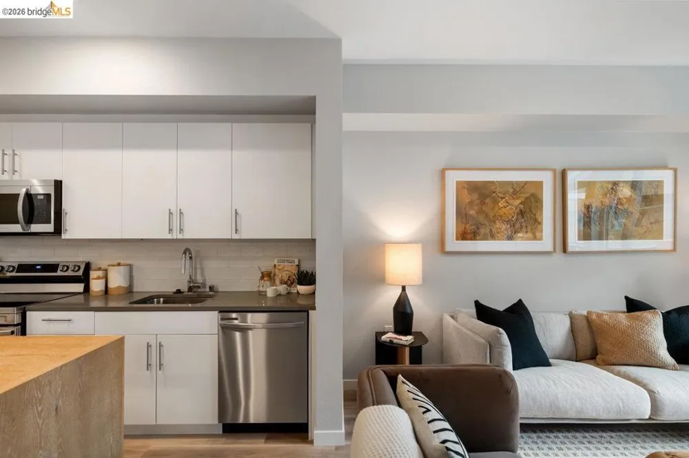 260 Brooklyn Basin Way #403 Oakland, CA 94606