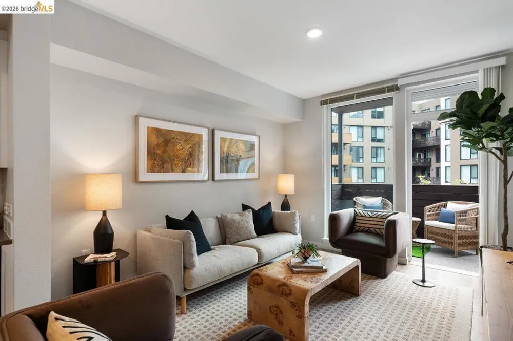 260 Brooklyn Basin Way #403 Oakland, CA 94606