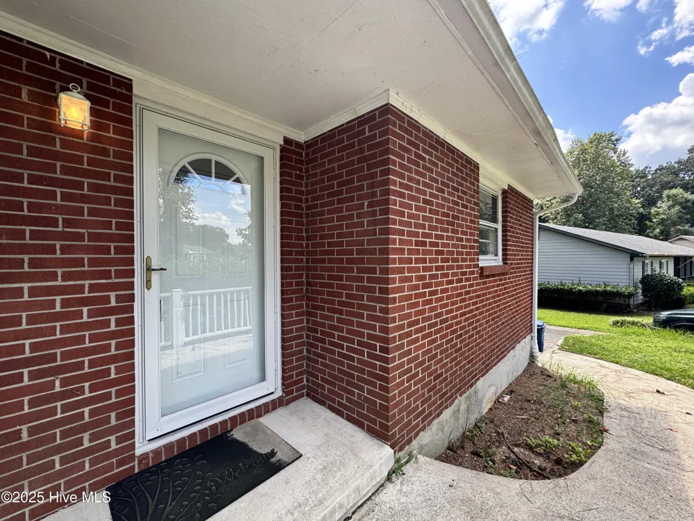 218 Edgewood Drive Jacksonville, NC 28546