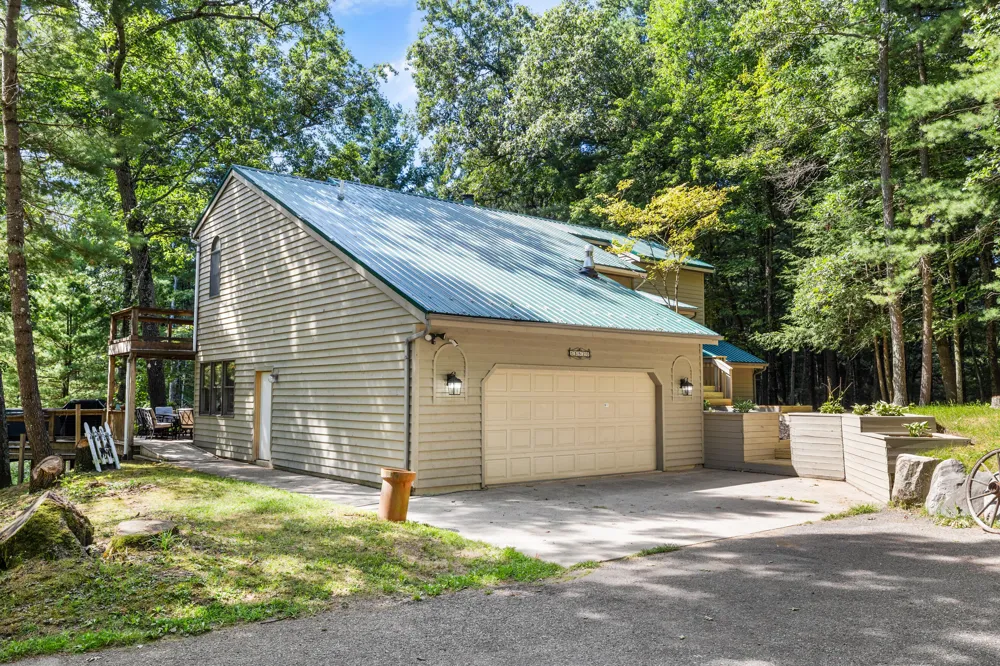 13520 14 Mile Road NE Greenville, MI 48838