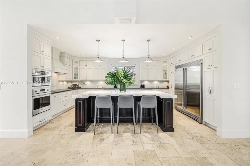 7730 SW 68 Terrace Miami, FL 33143