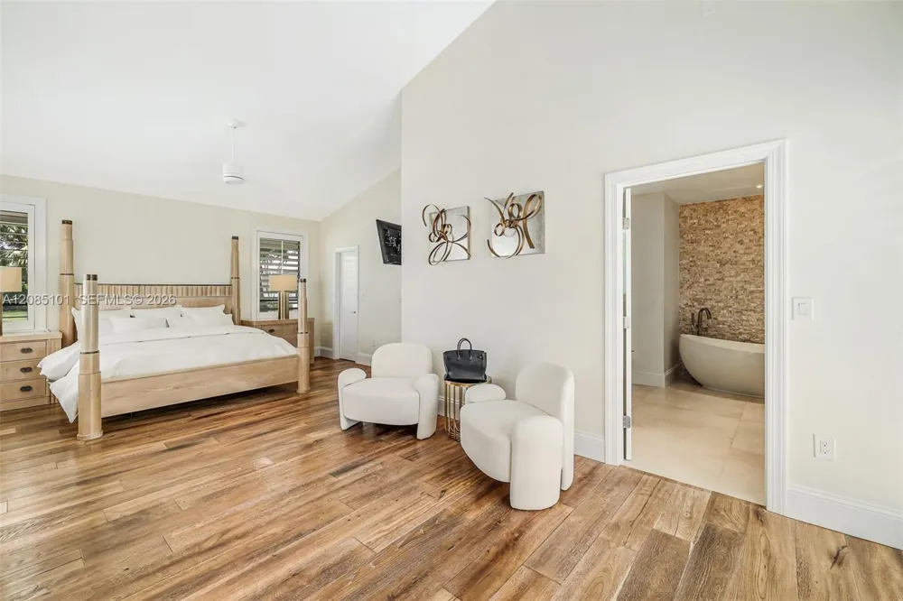 7730 SW 68 Terrace Miami, FL 33143