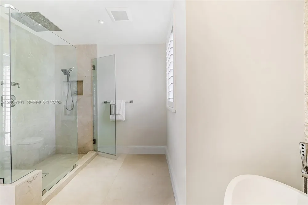 7730 SW 68 Terrace Miami, FL 33143