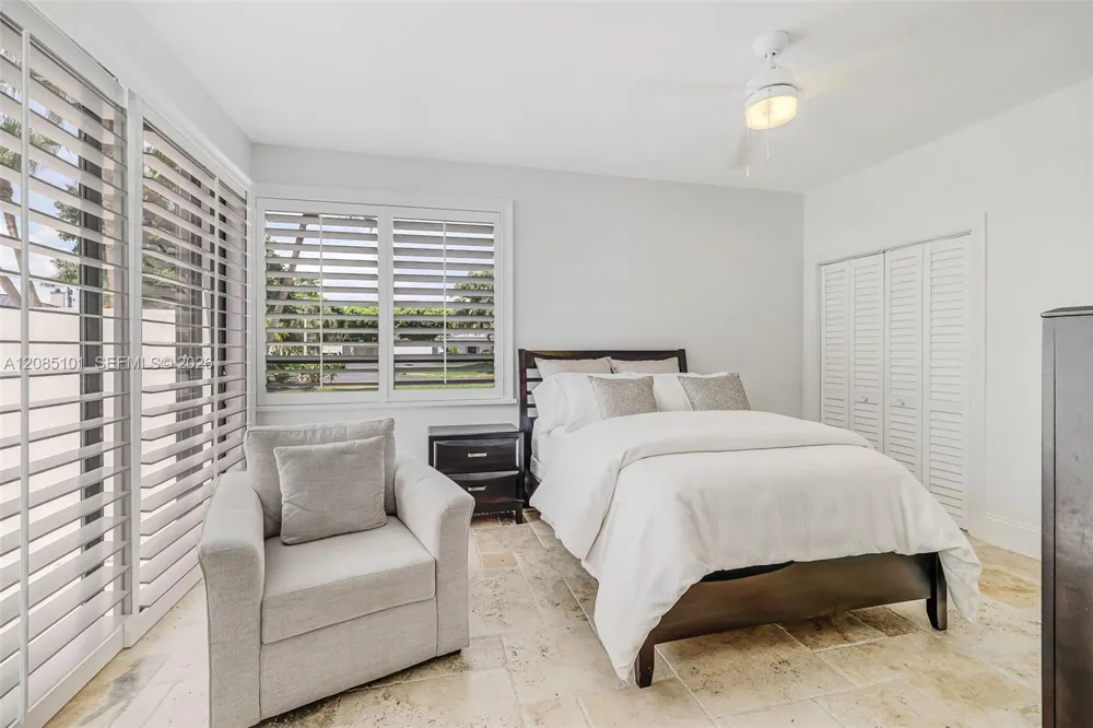 7730 SW 68 Terrace Miami, FL 33143