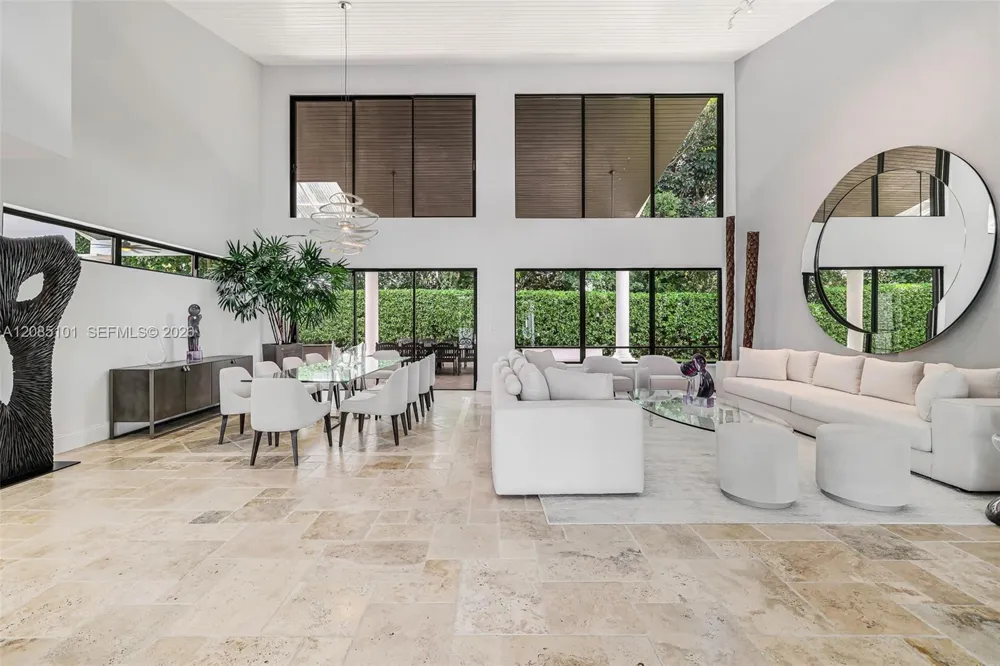 7730 SW 68 Terrace Miami, FL 33143