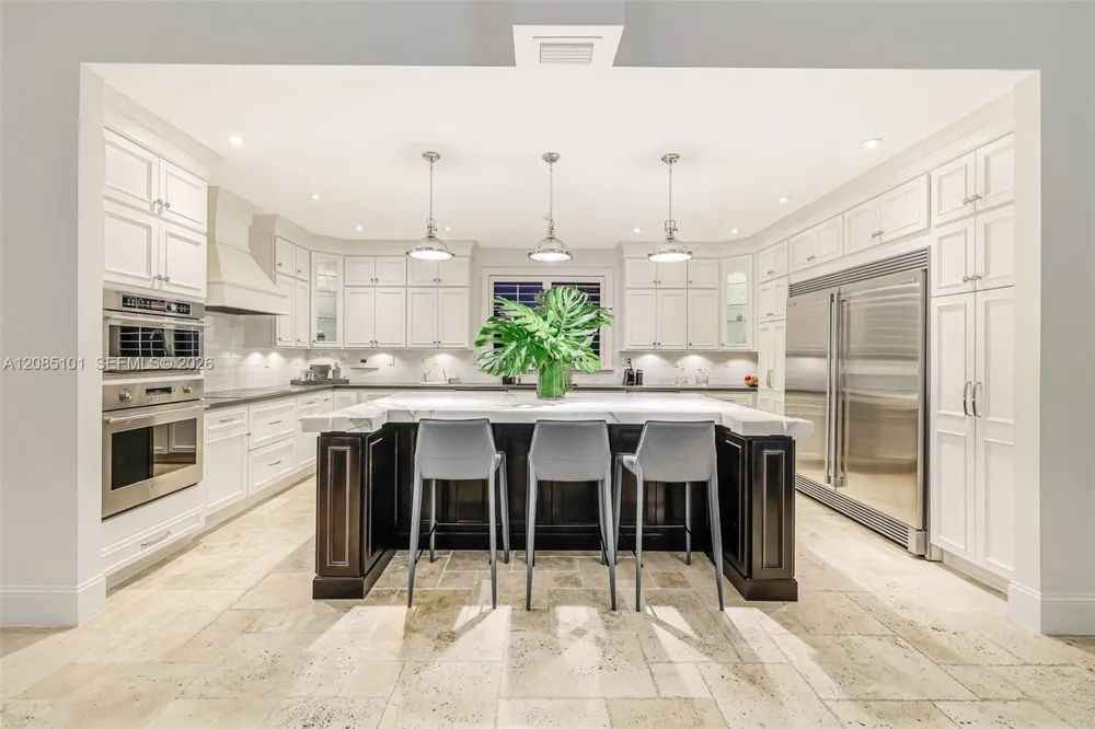 7730 SW 68 Terrace Miami, FL 33143