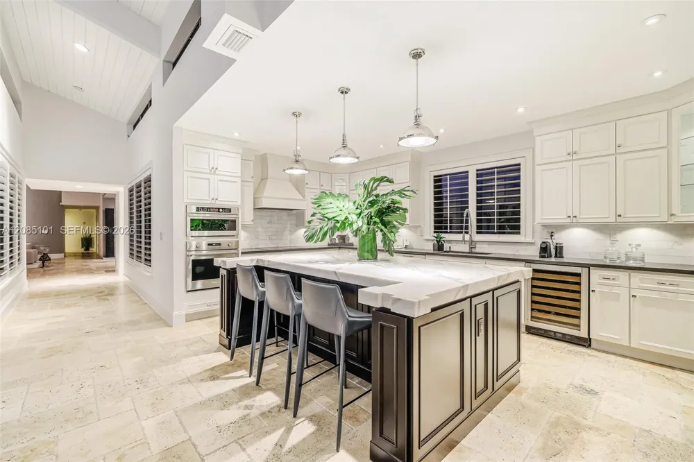 7730 SW 68 Terrace Miami, FL 33143