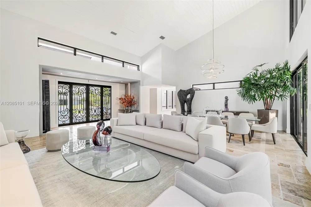 7730 SW 68 Terrace Miami, FL 33143