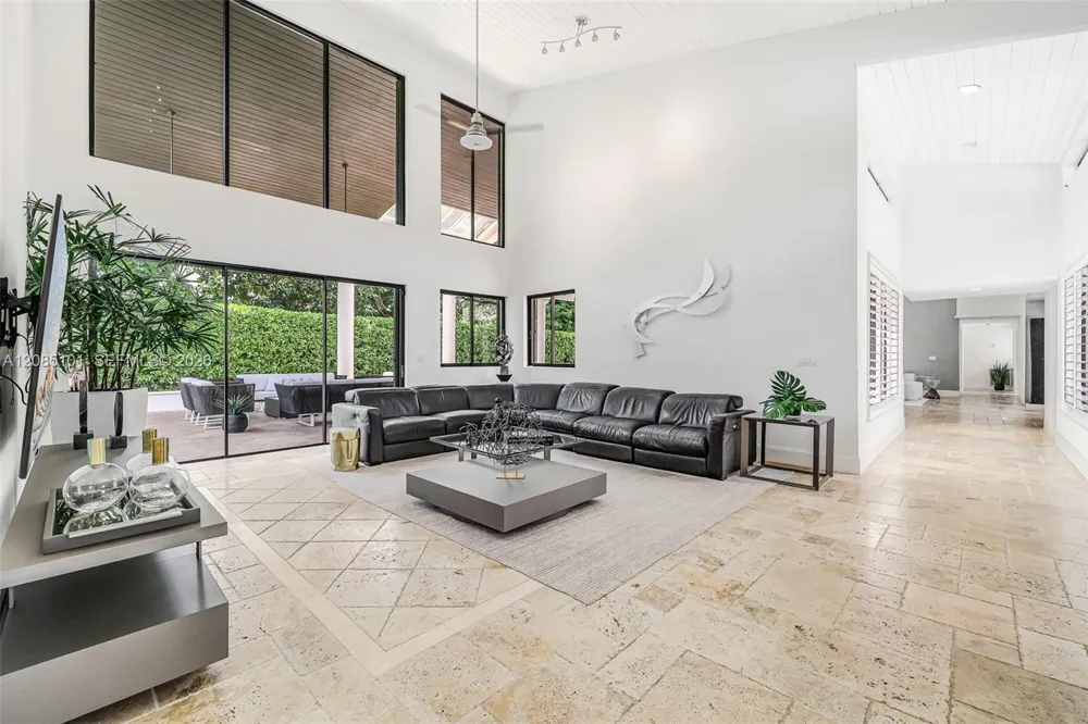 7730 SW 68 Terrace Miami, FL 33143