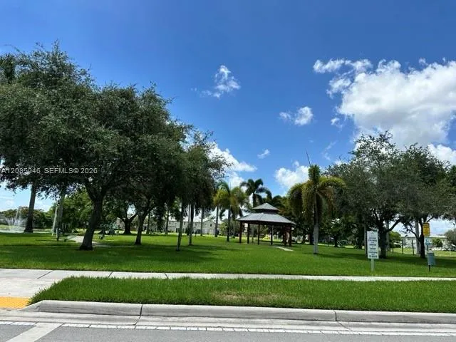 3210 SE 6th St Homestead, FL 33033