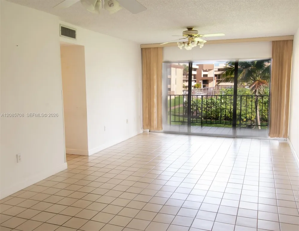 506 NW 87th Ave #212 Miami, FL 33172