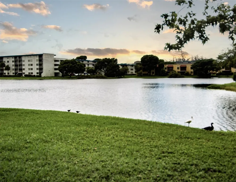 506 NW 87th Ave #212 Miami, FL 33172