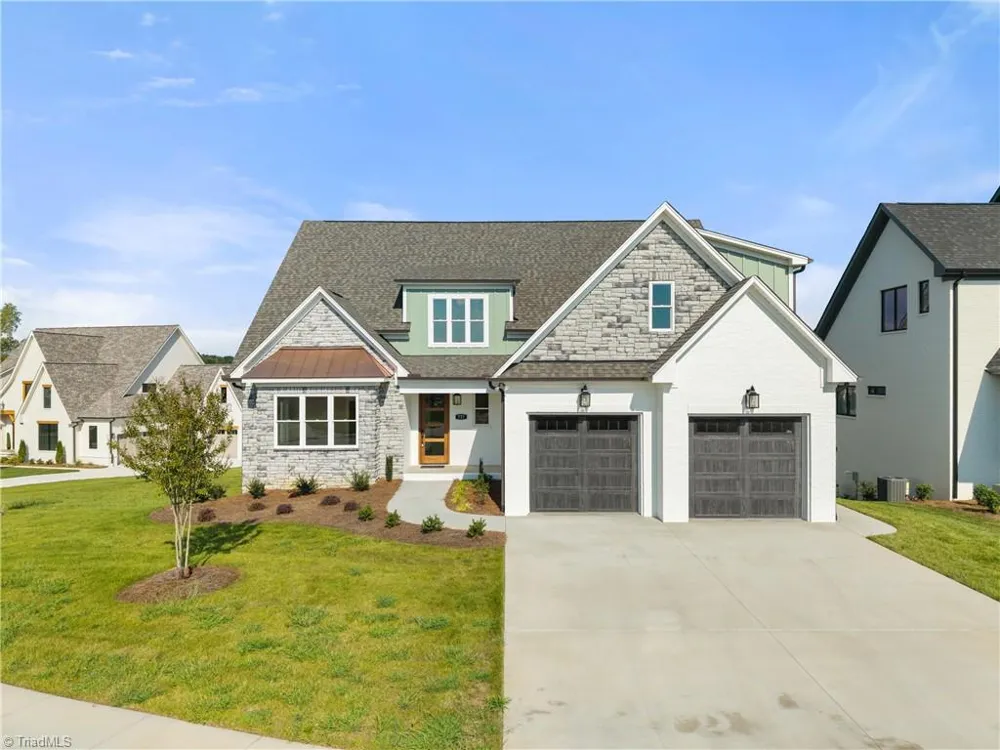 727 Royal Jasmine Court Winston-Salem, NC 27106