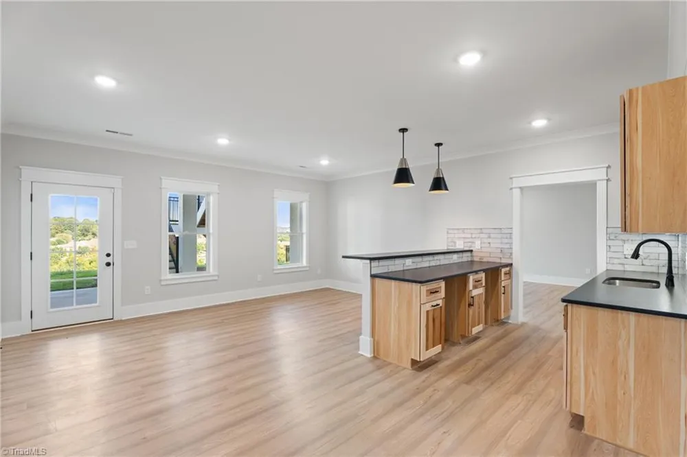 727 Royal Jasmine Court Winston-Salem, NC 27106