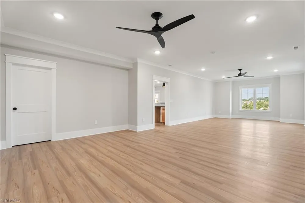 727 Royal Jasmine Court Winston-Salem, NC 27106