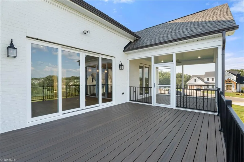 727 Royal Jasmine Court Winston-Salem, NC 27106